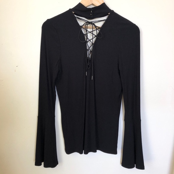 NWT• Paige Skylynn Bell sleeve Top - Picture 7 of 8